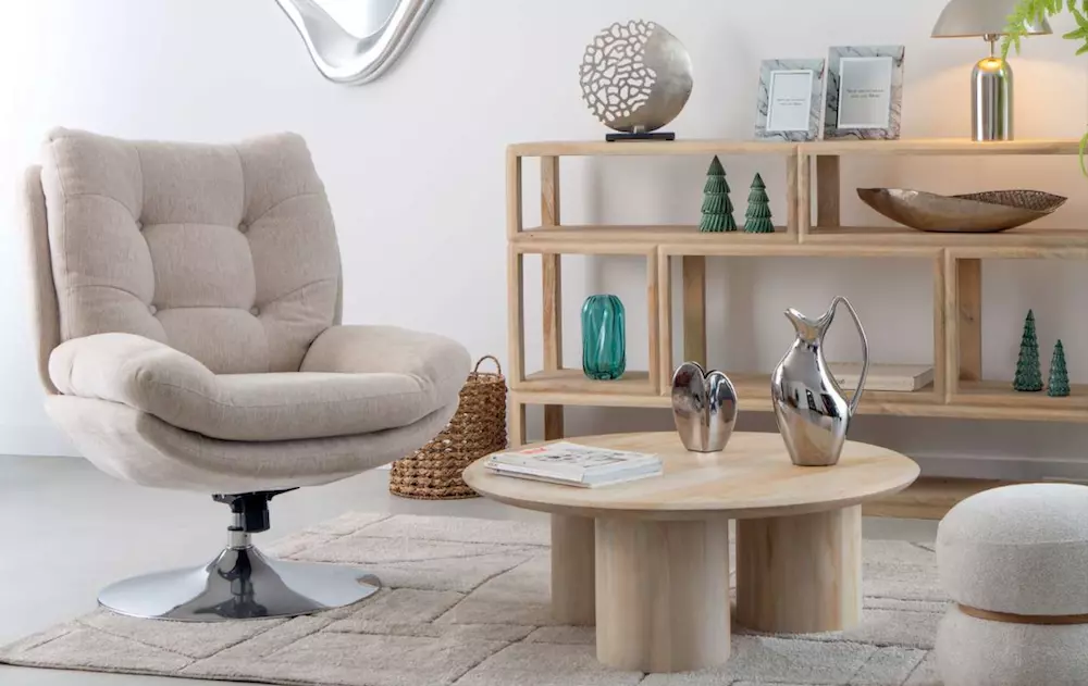 Fauteuil avec pied central sans accoudoirs(AMA DETENTE)