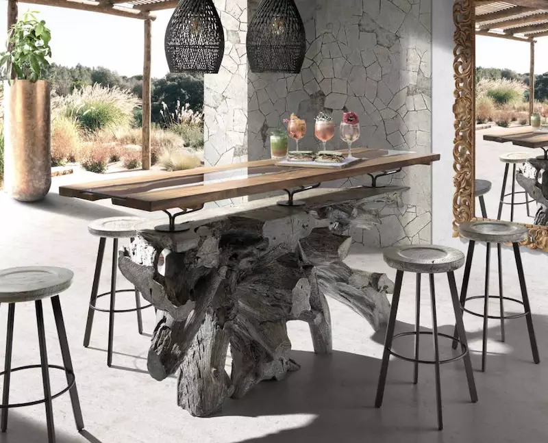 Bar d'extérieur en bois avec pied en souche d'arbre(RAM 19604)